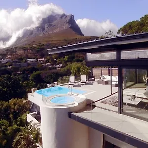 129-on-kloof-nek-apartments.hotels-capetown.com/